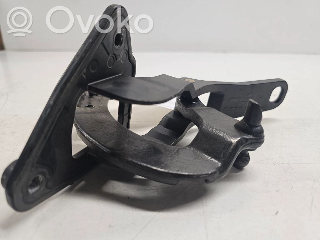 Volvo V70 Tailgate/trunk/boot hinge 