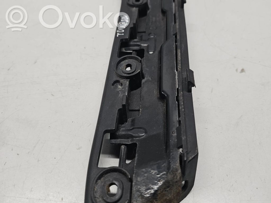 Volkswagen Touran I Front bumper mounting bracket 