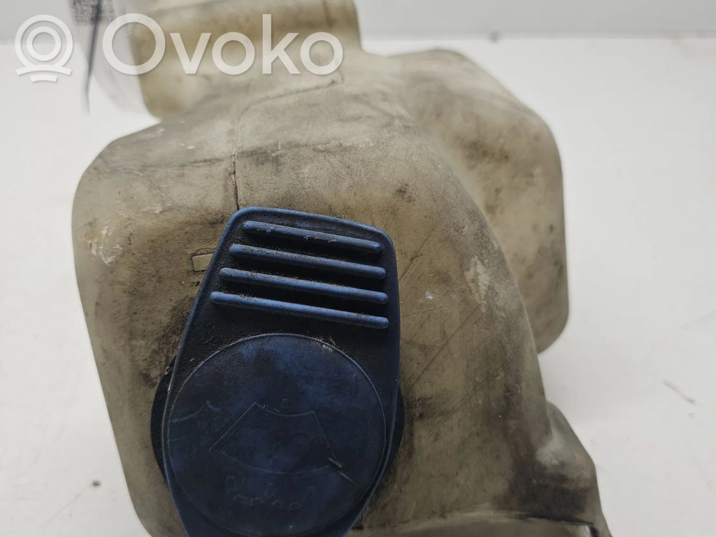 Volkswagen Golf IV Zbiornik płynu do spryskiwaczy szyby przedniej / czołowej 