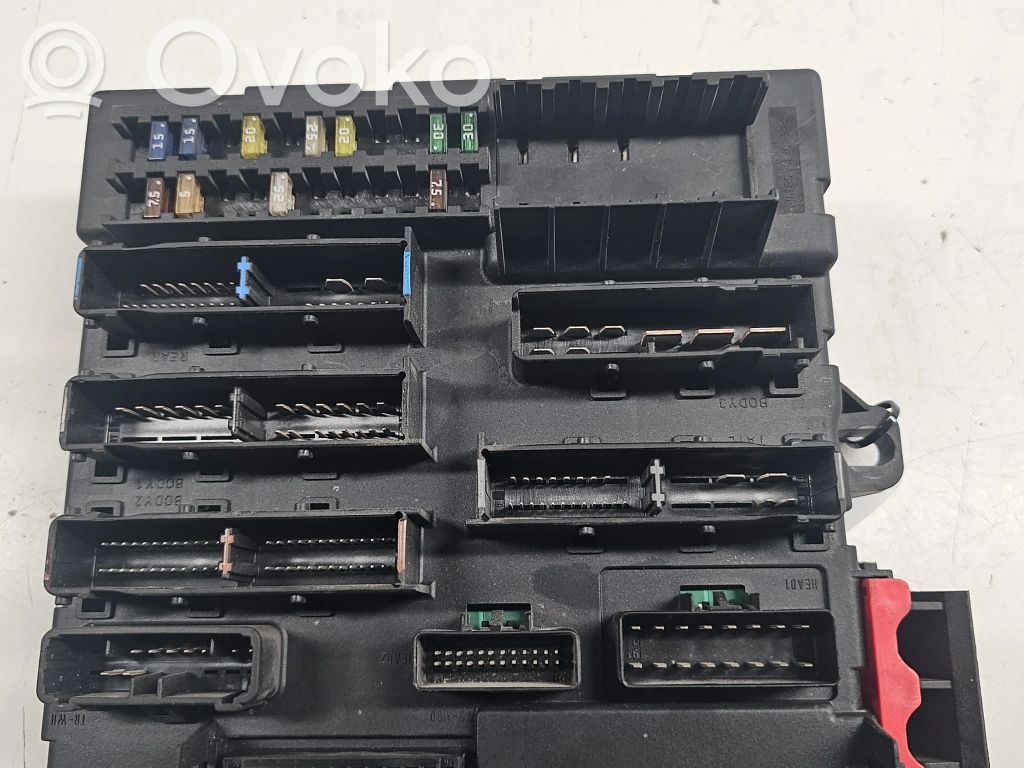 Opel Vectra C Fuse module 