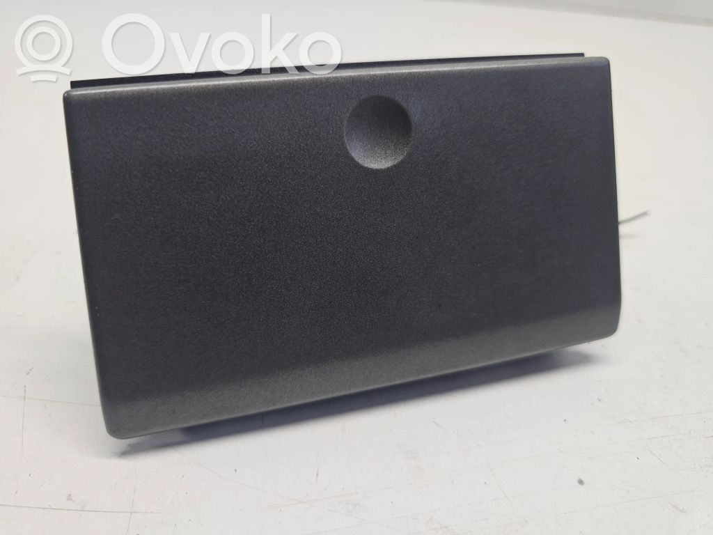 Opel Vectra C Ashtray (front) 