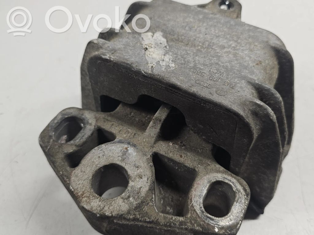 Volkswagen Sharan Engine mount bracket 
