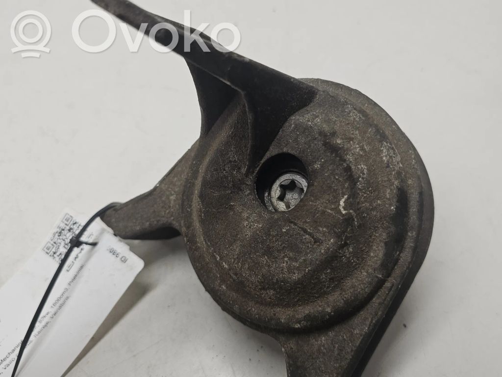 Opel Zafira A Engine mount bracket 