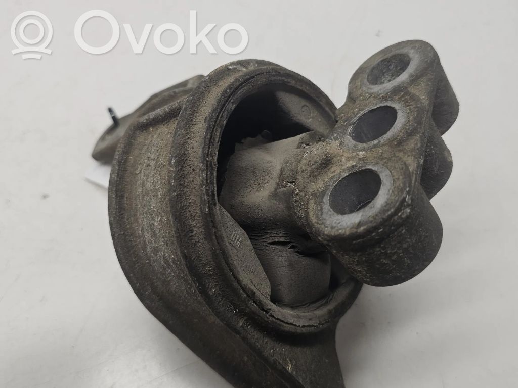 Opel Zafira A Engine mount bracket 