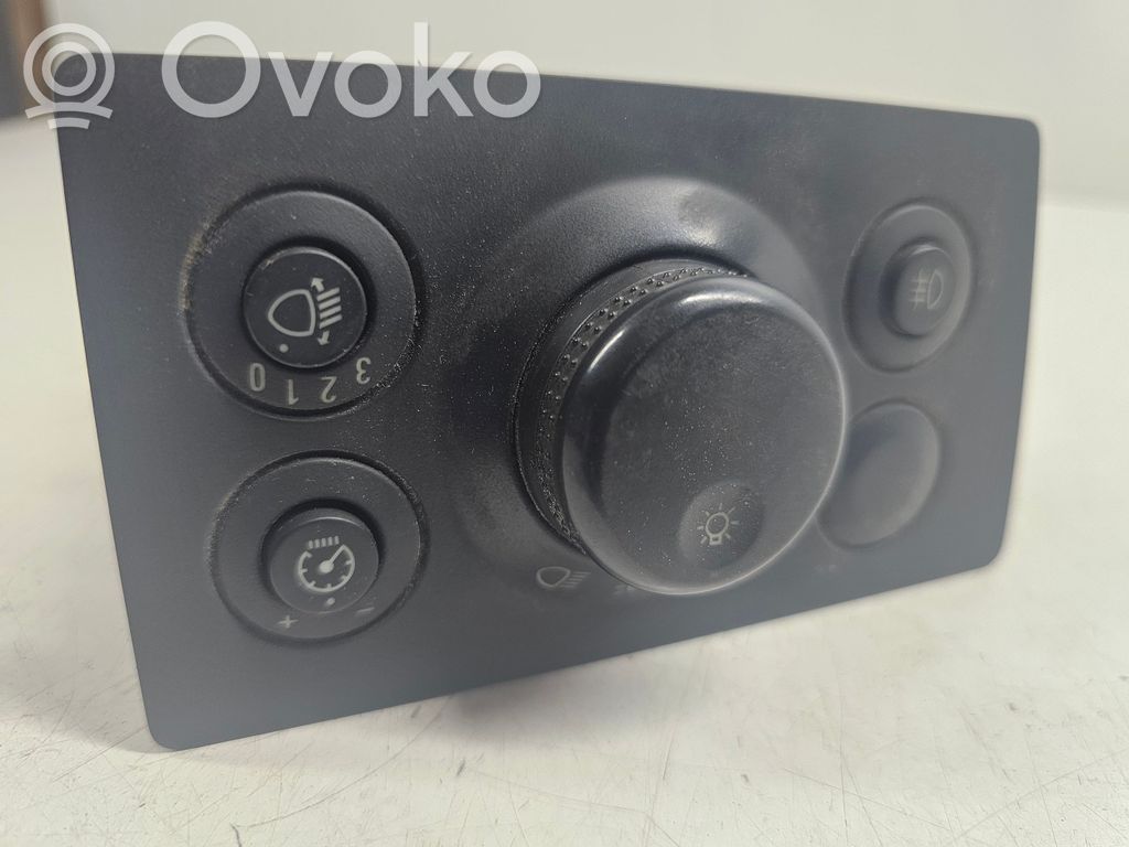 Opel Zafira B Light switch 