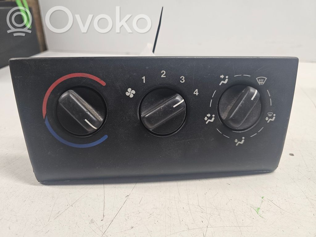 Opel Vectra B Climate control unit 