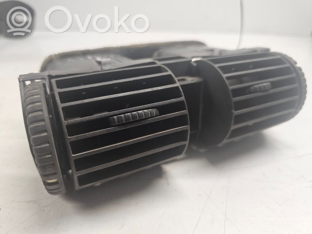 Opel Astra G Centrālais gaisa ventilācijas režģis 