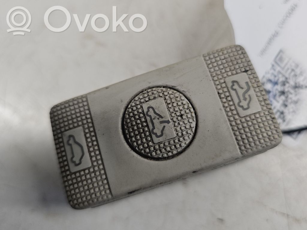 Volkswagen Golf III Interruptor del techo solar 