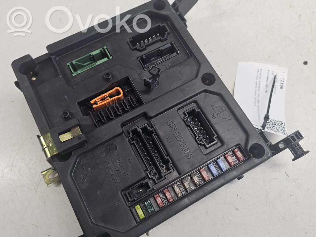 Ford Galaxy Fuse module 