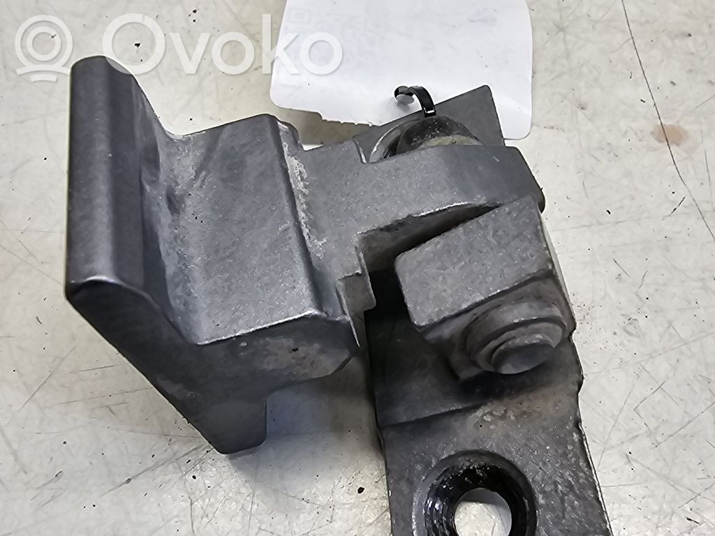 BMW 5 E60 E61 Rear door upper hinge 