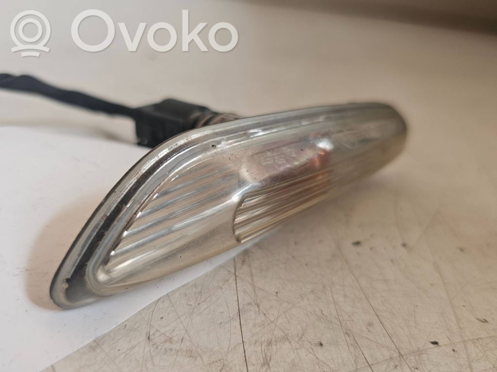 BMW 5 E60 E61 Front fender indicator light 