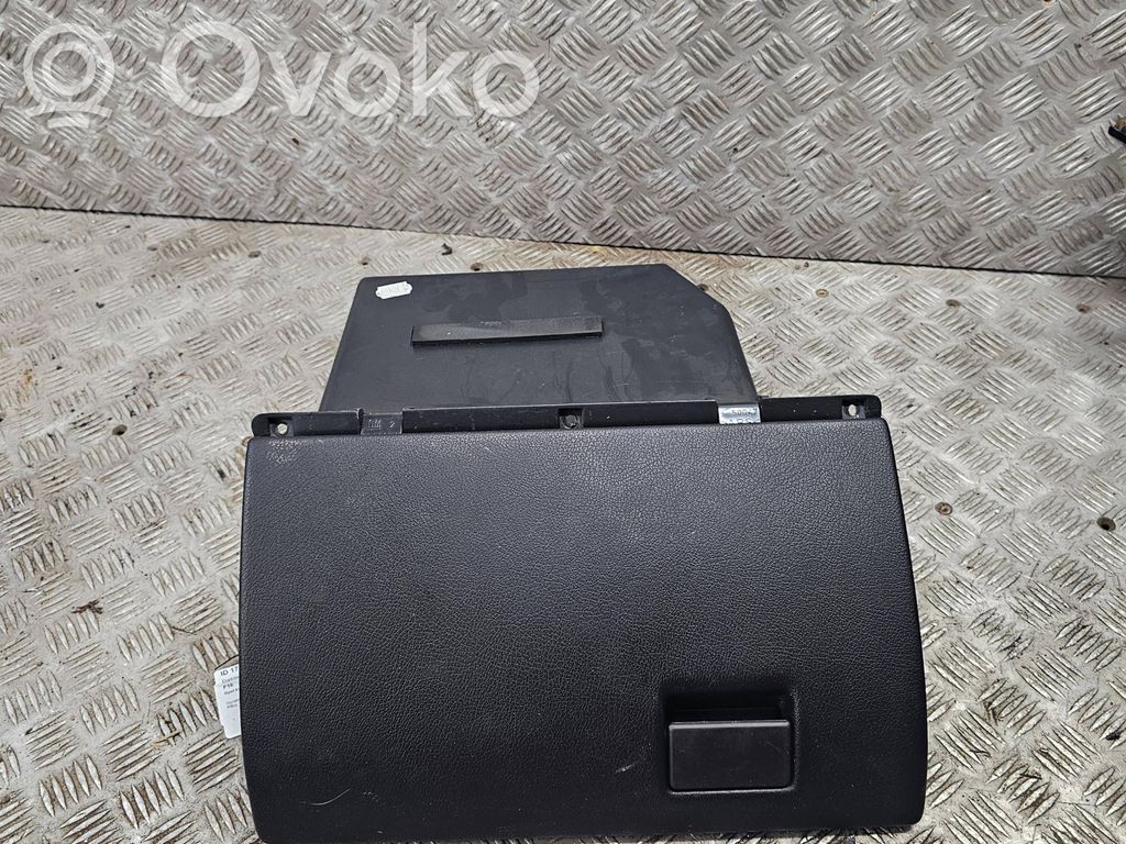 Opel Astra G Schowek deski rozdzielczej 