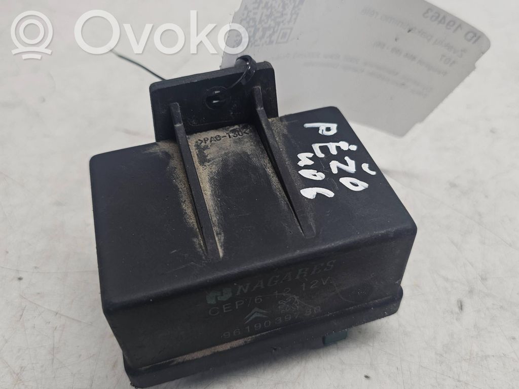 Peugeot 406 Kvēlsveču relejs 