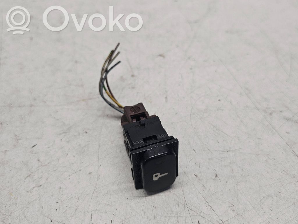 Peugeot 607 Central locking switch button 