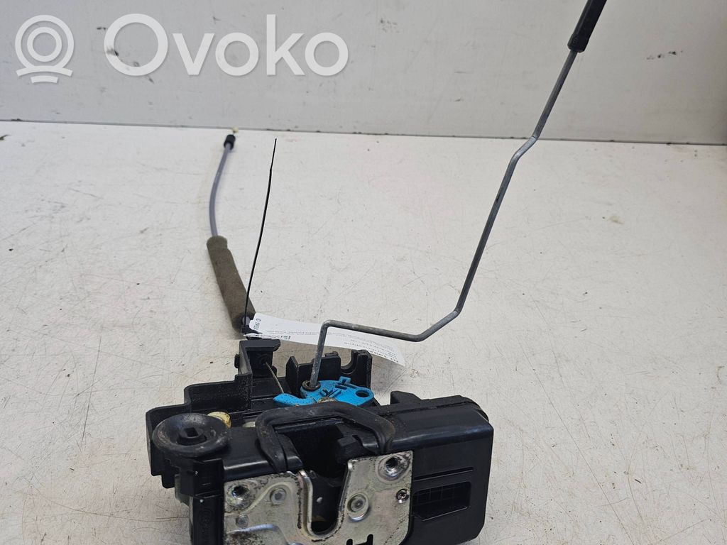 Opel Antara Takaoven lukko 