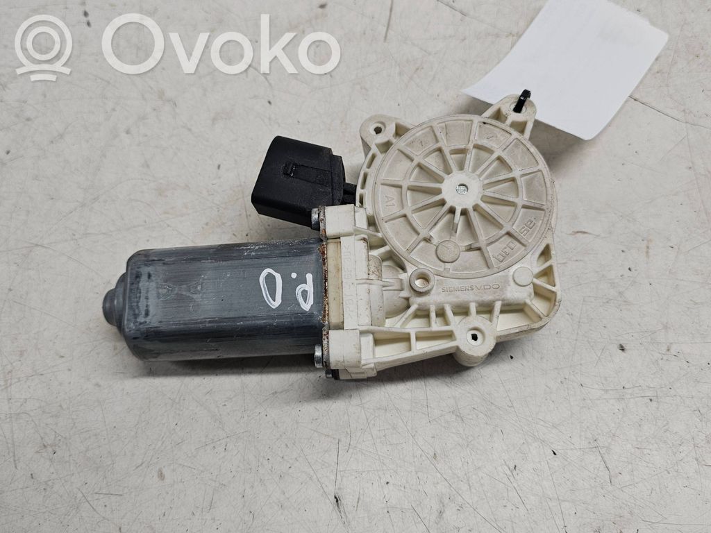 BMW 5 E60 E61 Front door window regulator motor 