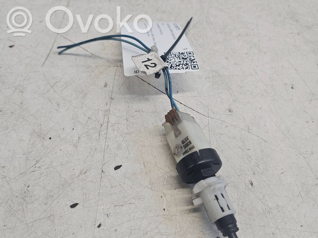 Iveco Daily 3rd gen Brake pedal sensor switch 