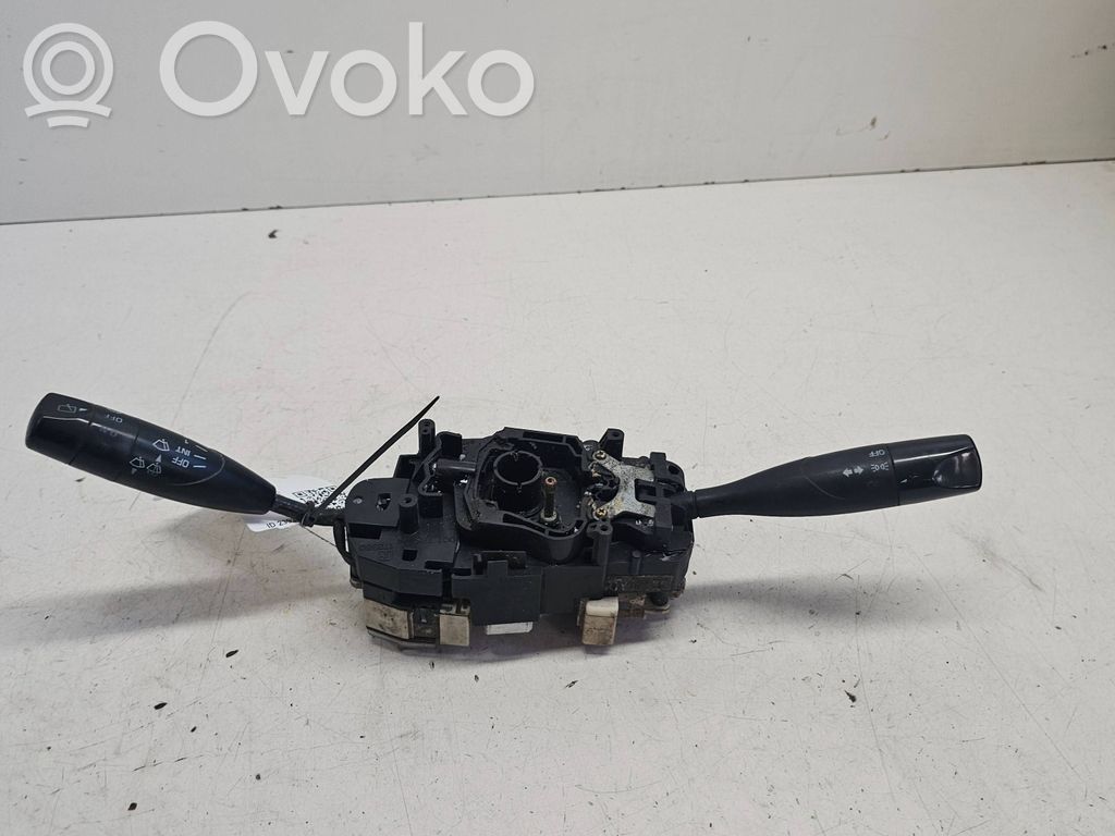 Mazda 323 F Commodo, commande essuie-glace/phare 