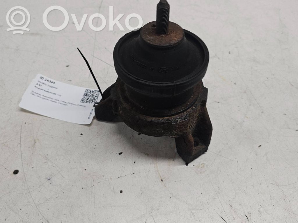 Hyundai Santa Fe Engine mount bracket 