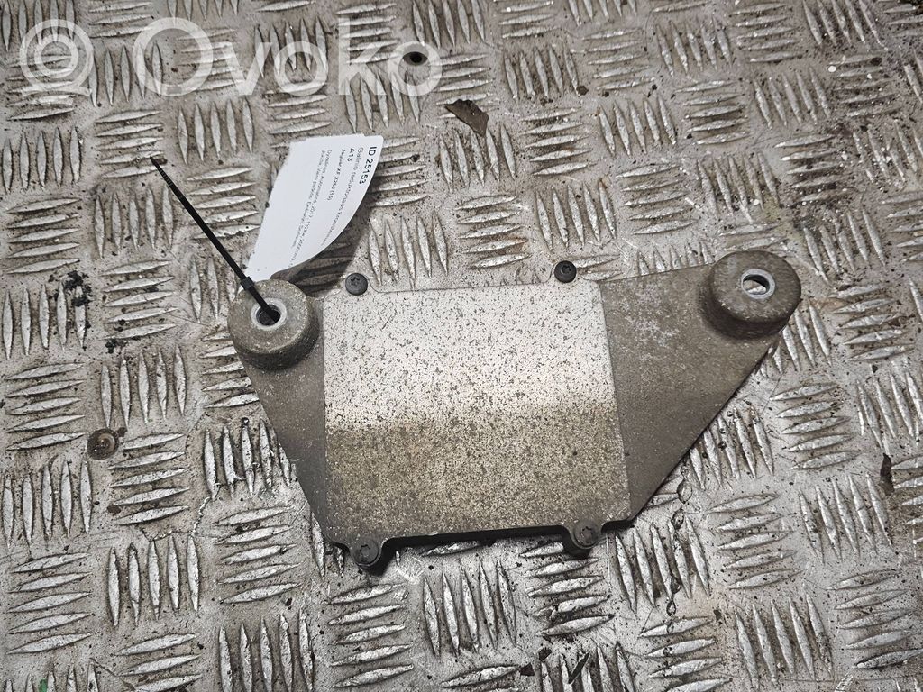 Jaguar XF X260 Rear differential/diff mount bracket 