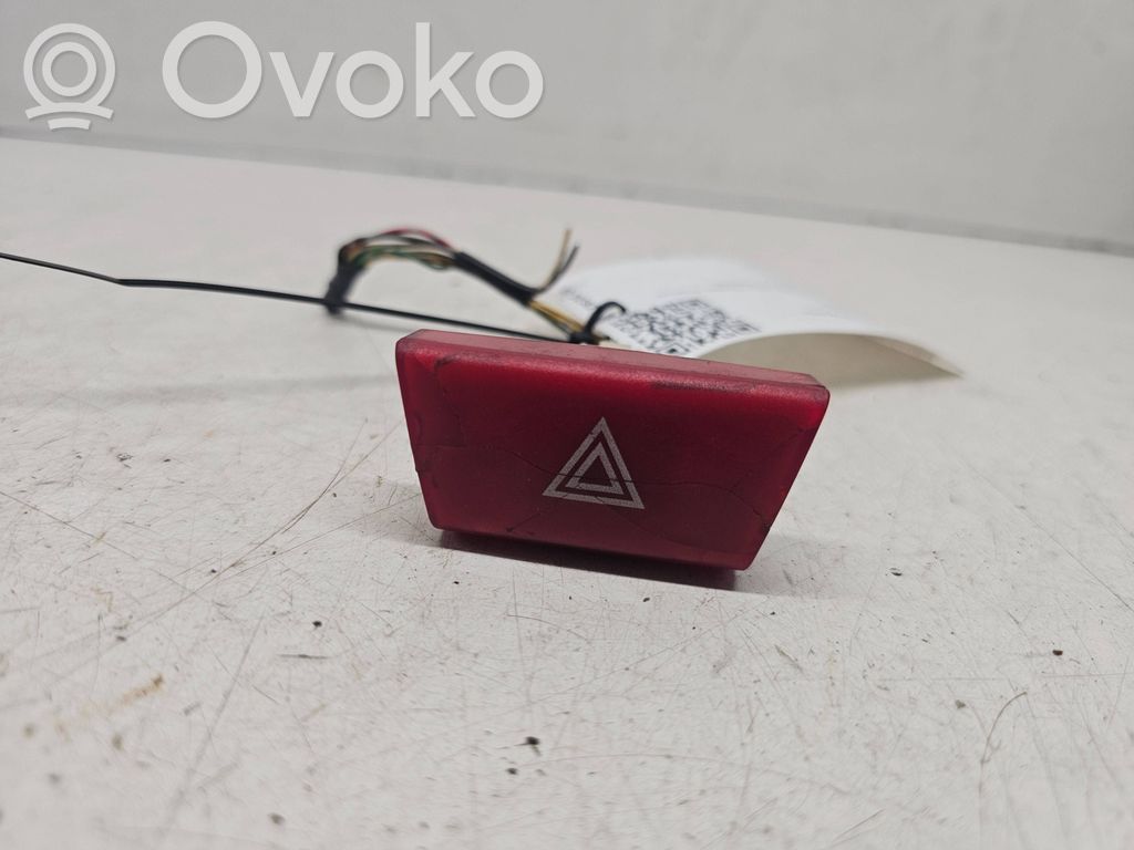 Peugeot 107 Hazard light switch 