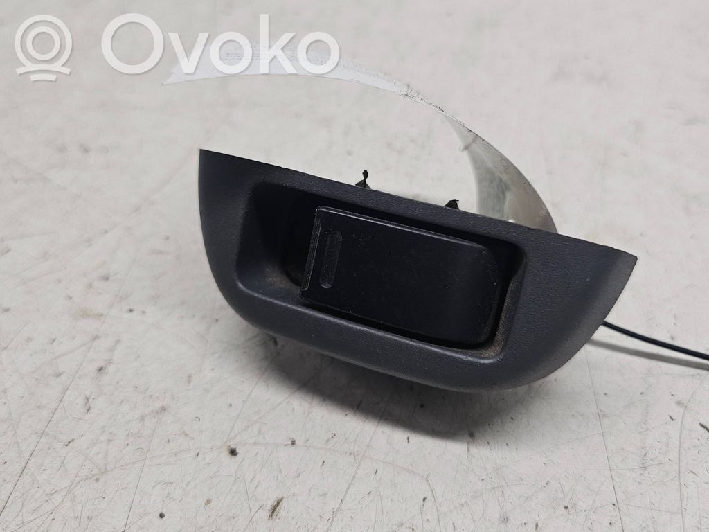 Peugeot 107 Electric window control switch 