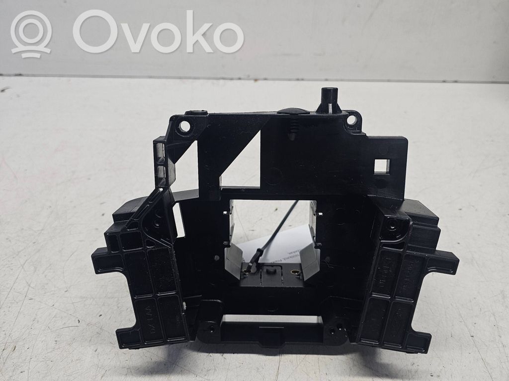 Otros repuestos del interior   3M5T6475AE