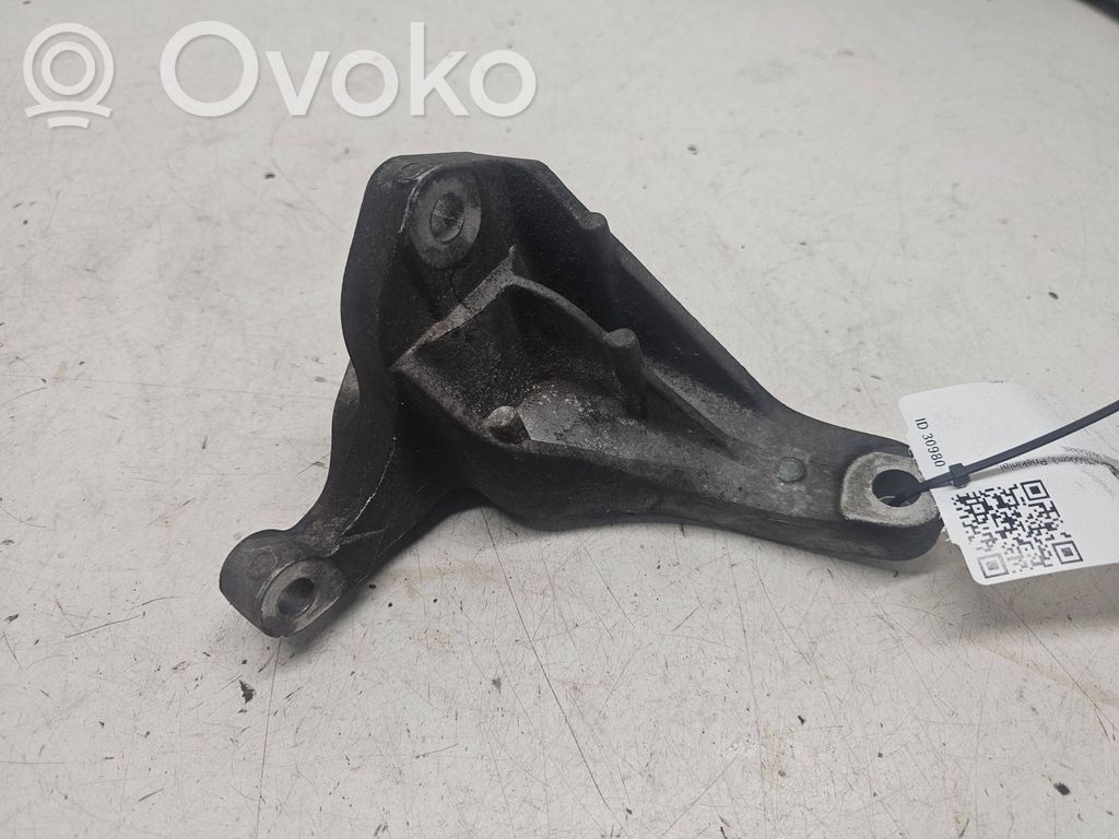 Ford Focus C-MAX Gearbox mounting bracket 