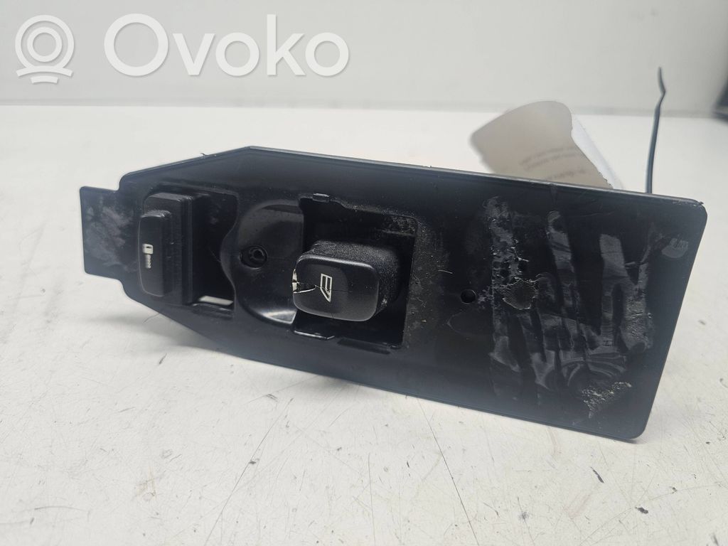 Volvo V70 Electric window control switch 