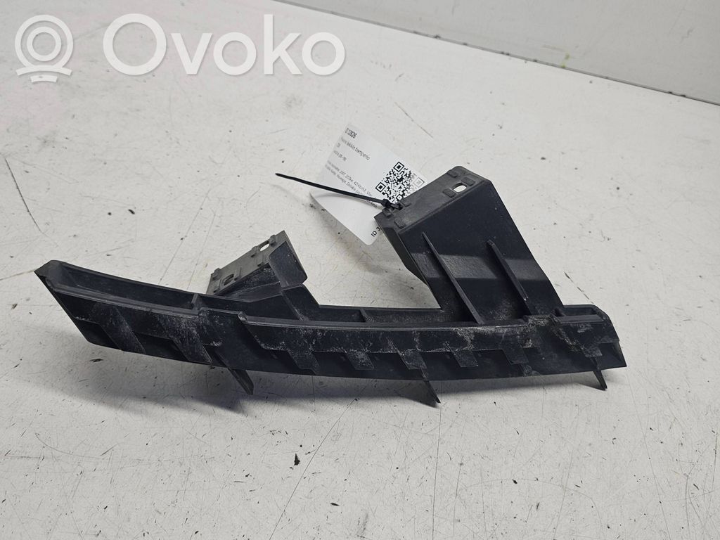 Audi Q7 4L Front bumper mounting bracket 