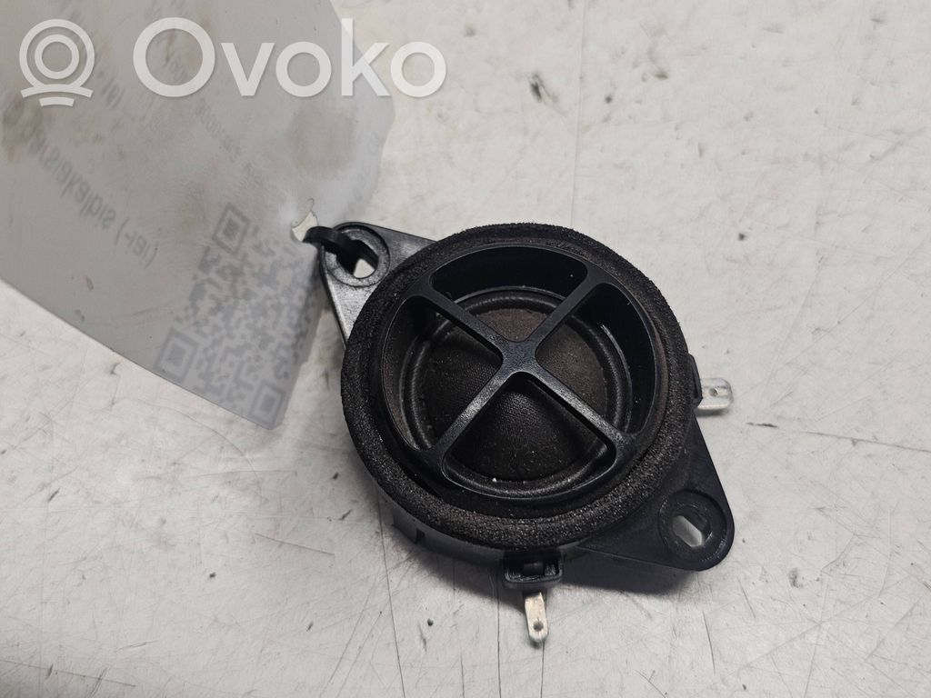 Audi A8 S8 D4 4H Altavoz de alta frecuencia en la puerta delantera 