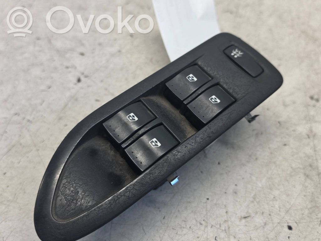 Electric window control switch   26515