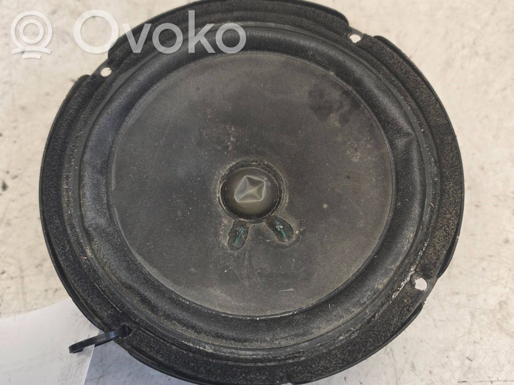Audi A6 S6 C5 4B Altavoz de la puerta delantera 