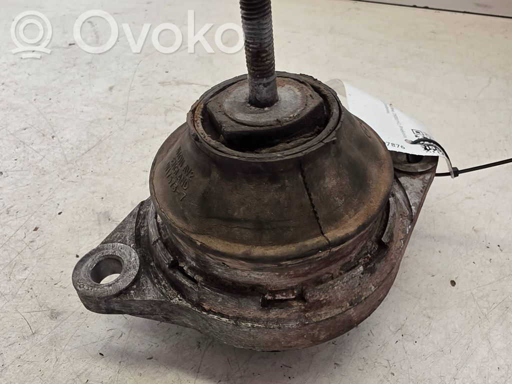 Engine mount bracket   4A0199382D