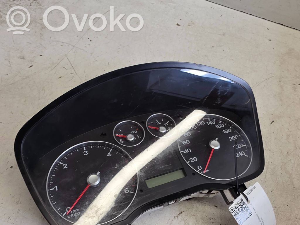 Ford Focus C-MAX Speedometer (instrument cluster) 