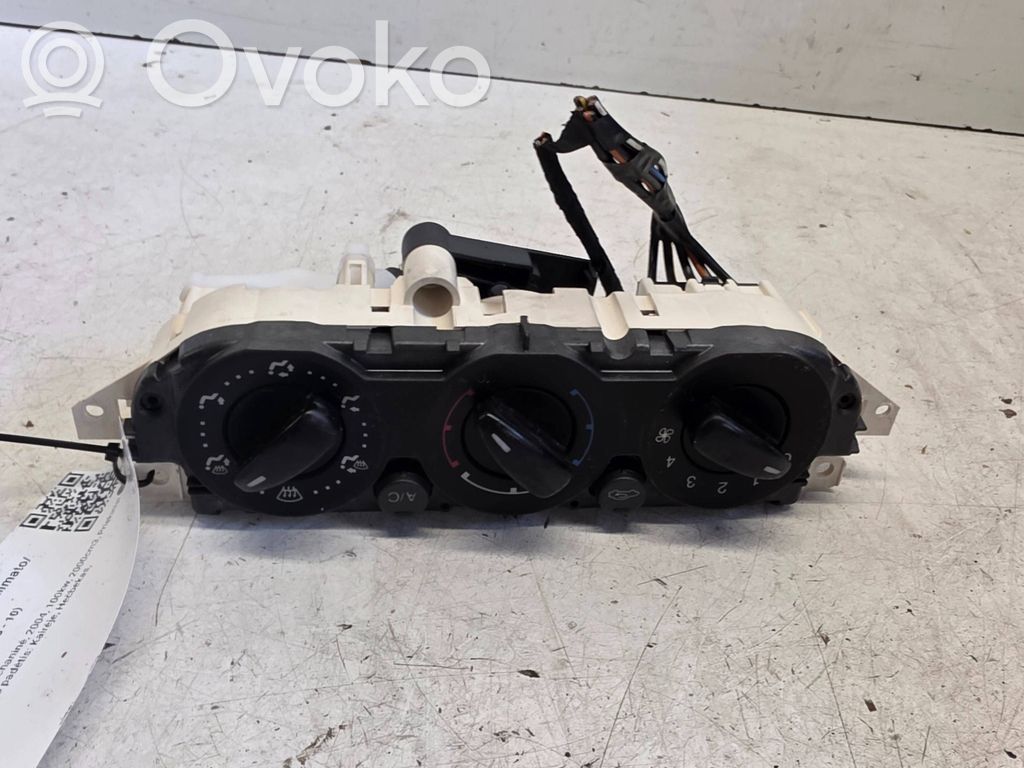 Ford Focus C-MAX Climate control unit 