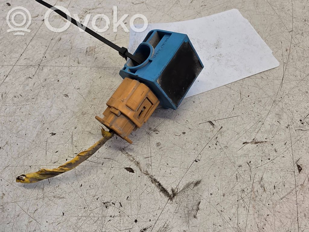 KIA Sorento Airbagsensor Crashsensor Drucksensor 