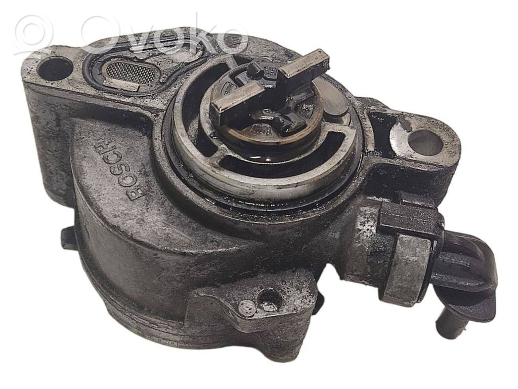 Vacuum pump   D1561B
