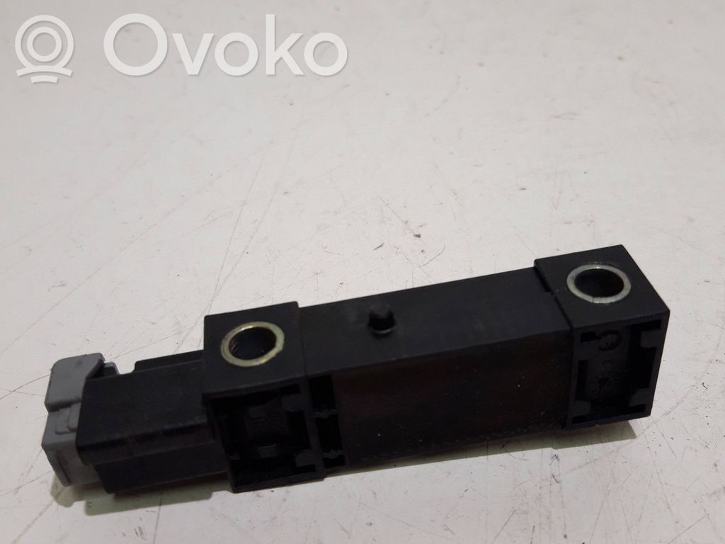 Airbag deployment crash/impact sensor   4D0959643C,101099,0230W000H1AS