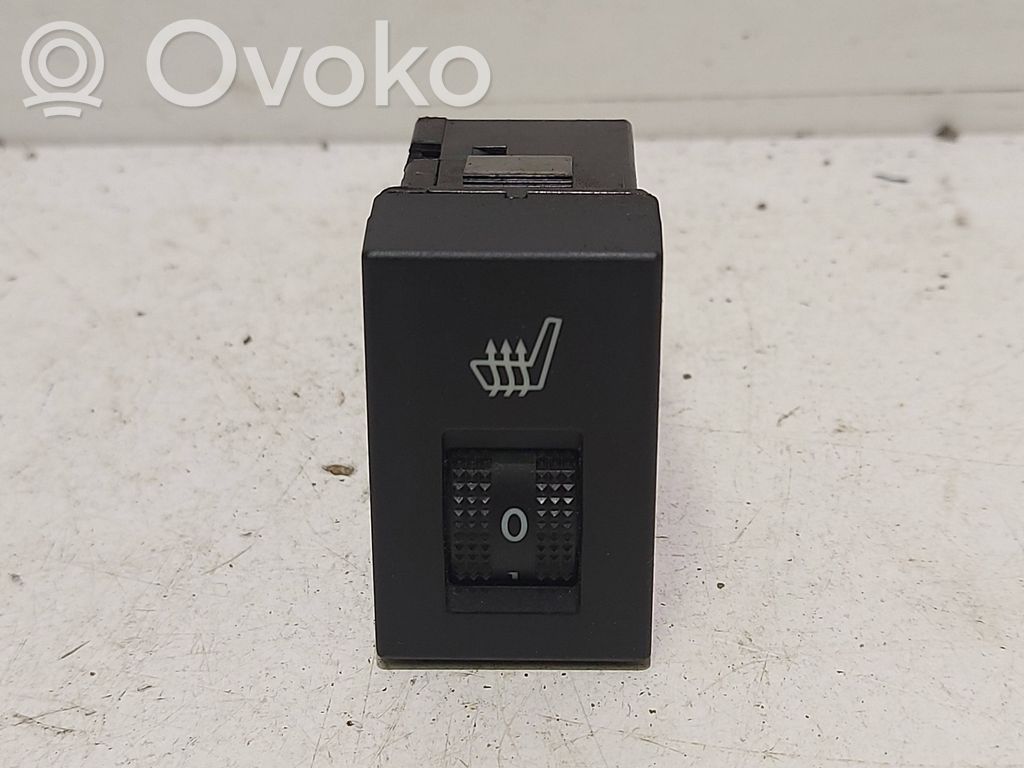 Seat heating switch   BBM266420A,10003887,K1827