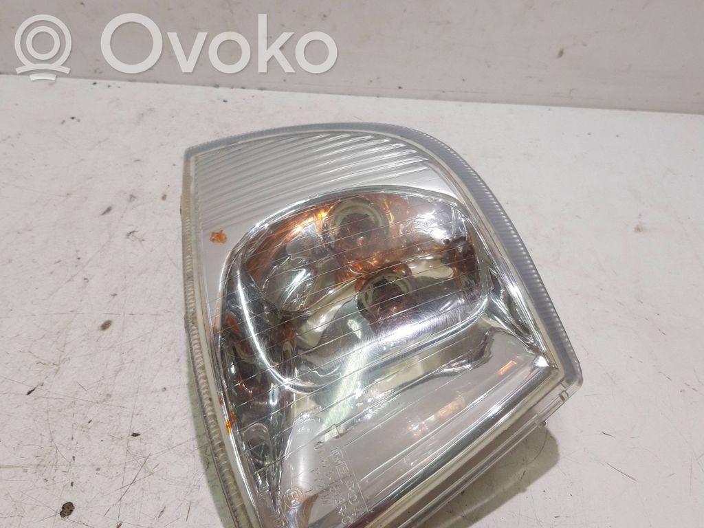 Volvo S40, V40 Semnalizator față 