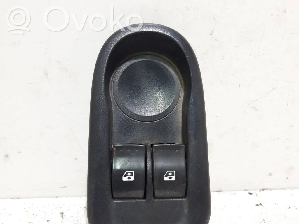 Renault Kangoo II Electric window control switch 