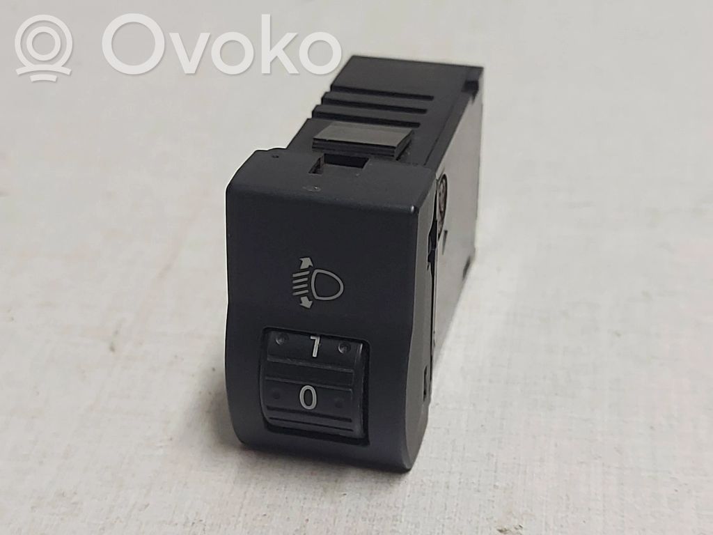 Headlight level height control switch   BP4K666F0,04057810