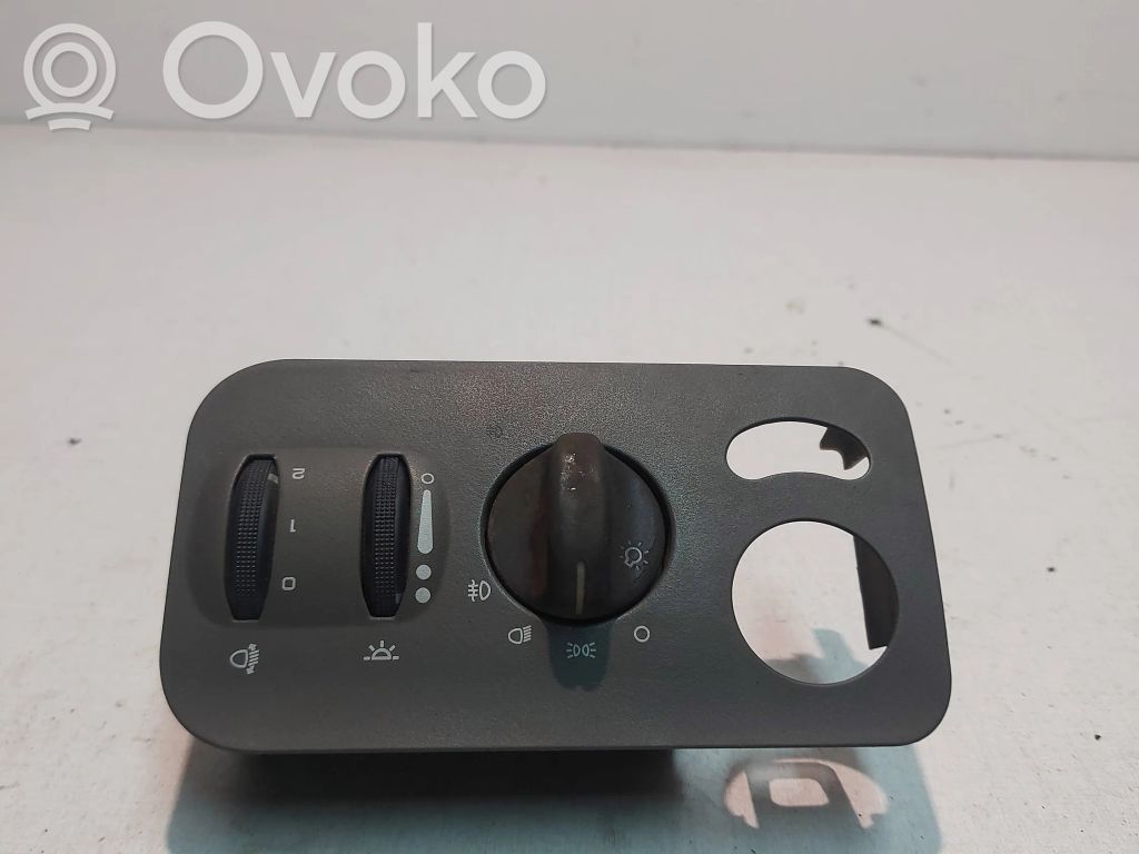Chrysler Voyager Light switch 