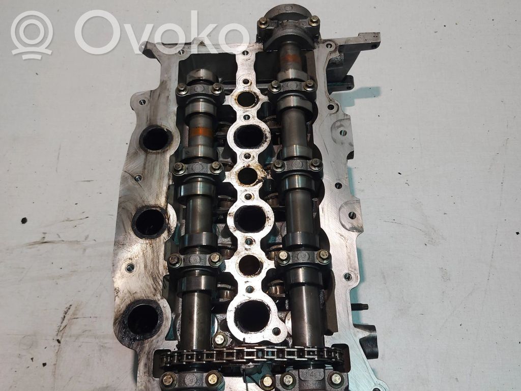 Peugeot 407 Engine head 