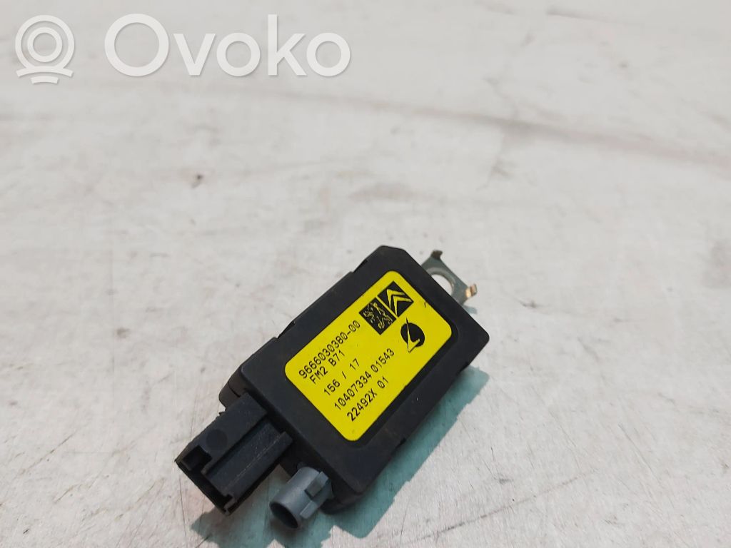 Citroen C4 II Aerial antenna amplifier 