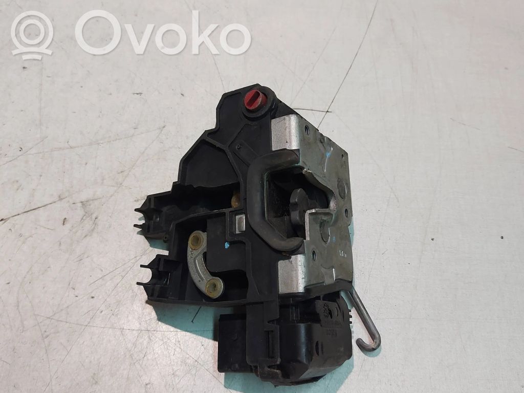Saab 9-3 Ver2 Cerradura de puerta trasera 