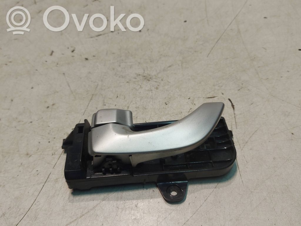 Hyundai Sonata Front door interior handle 