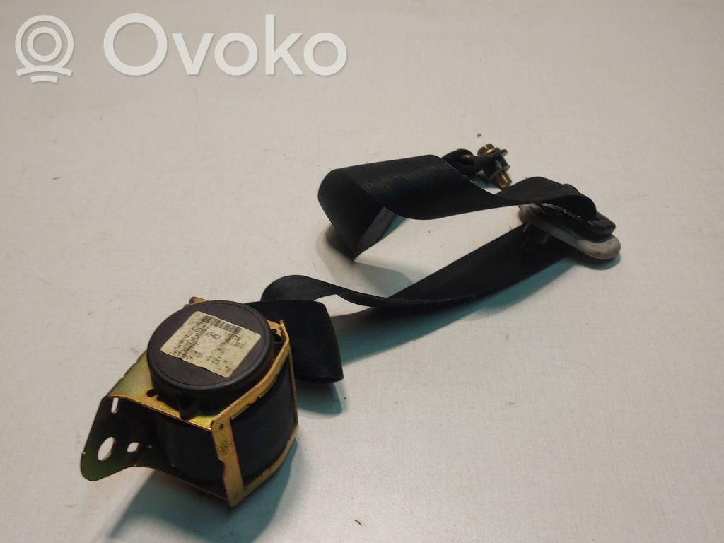 Mazda 3 I Front seatbelt 
