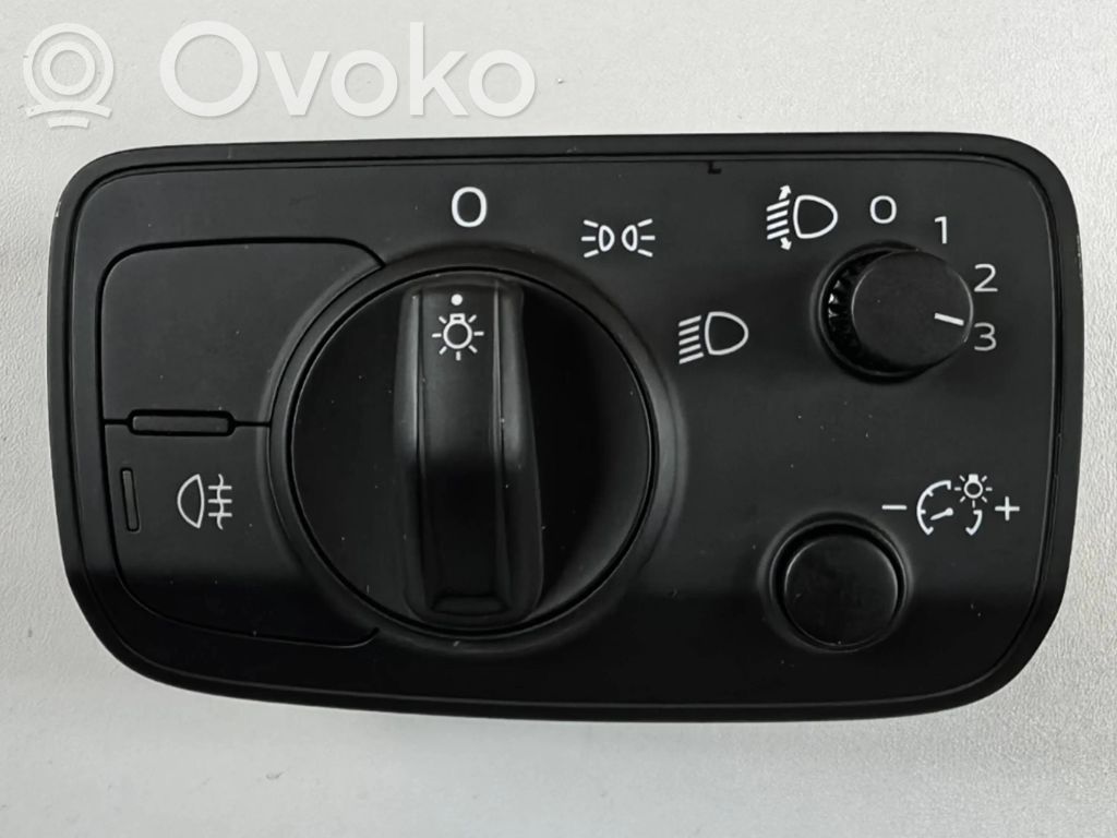 Volkswagen PASSAT B8 Light switch 